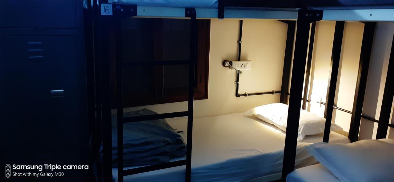 Chirpy Co-Living Space & Hostel Bangalore Dış mekan fotoğraf